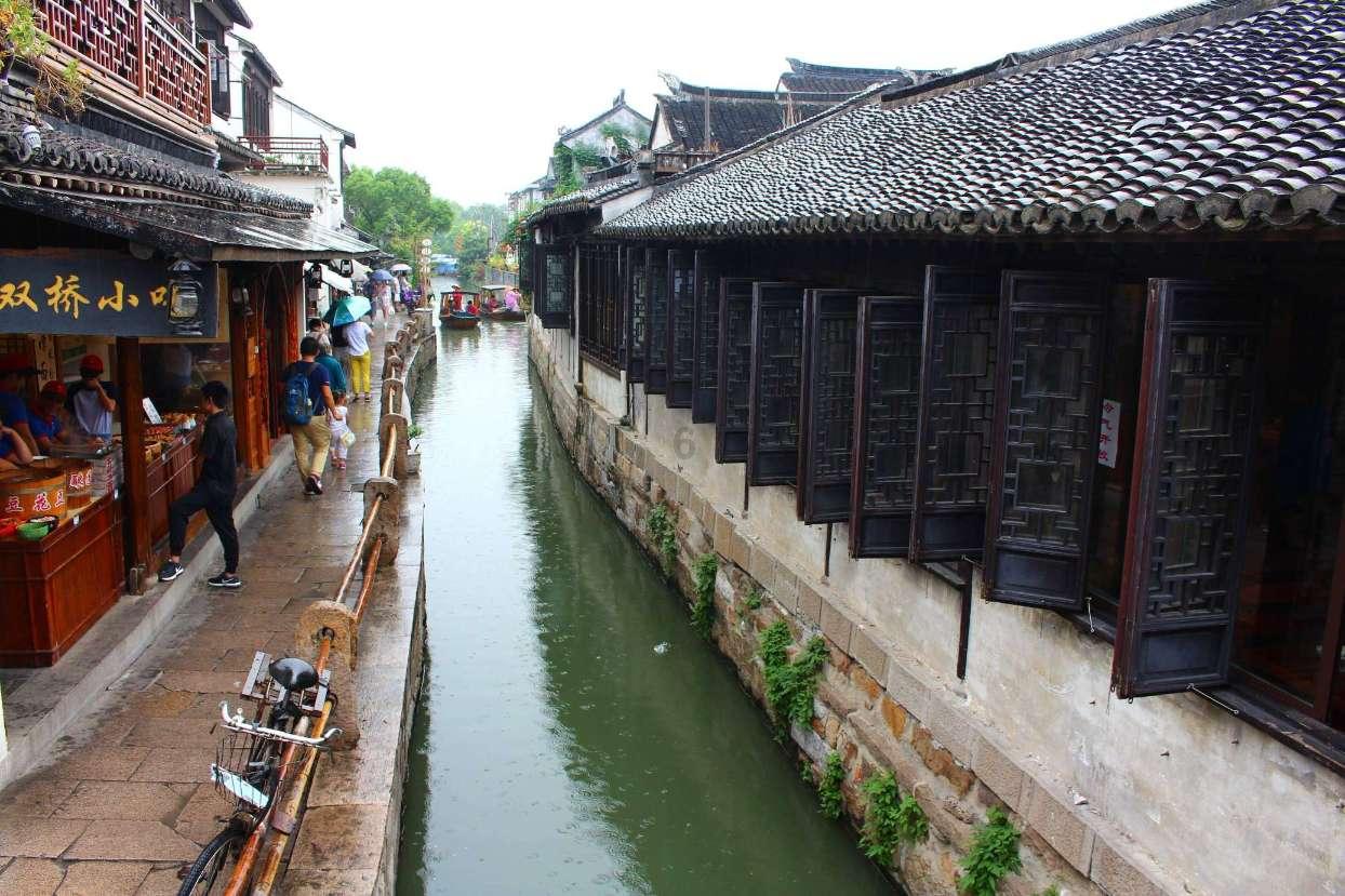逃离鱼店